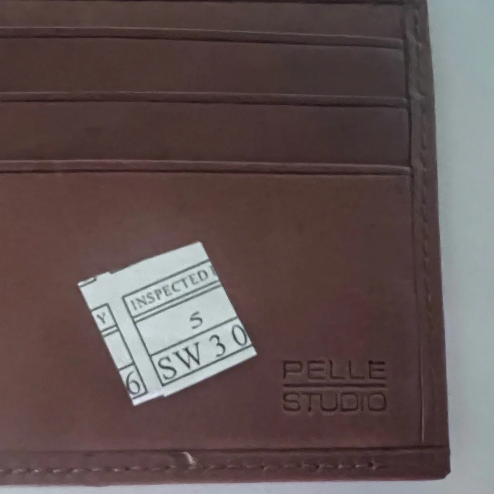 Pelle Studio Dark Brown Leather Wallet & Money Clip